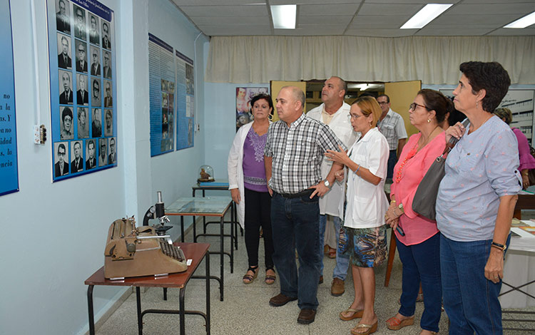 Sala de Historia de la UCLV Sala de Historia de la UCLV