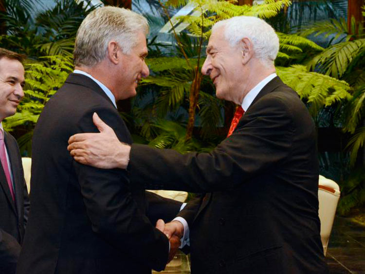 Miguel Díaz-Canel Bermúdez y Lord David Triesman.
