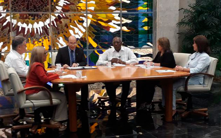 Mesa redonda informa nuevas medidas ecoómicas en Cuba.