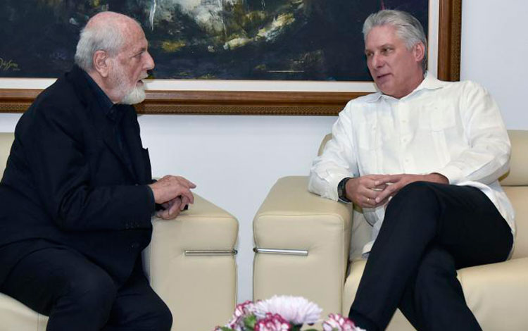 Presidente cubano, Miguel Díaz-Canel, y artista italiano Michelangelo Pistoletto.