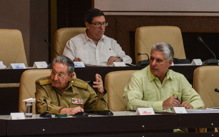Raúl Castro Ruz y Miguel Díaz-Canel, Asamblea Nacional.