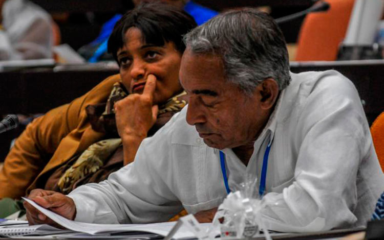 Diputados en sesión ordinaria de la Asamblea Nacional del Poder Popular.