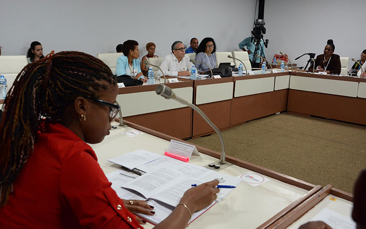 Comisión de Asuntos Constitucionales y Jurí­dicos.