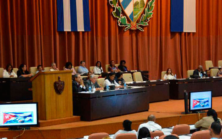 Diputados en Asamblea Nacional.