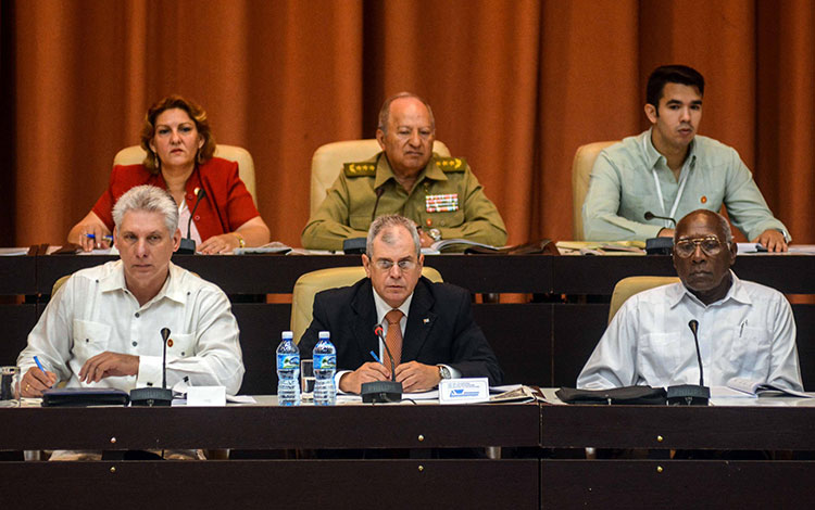 Miguel Dí­az-Canel, Homero Acosta y Salvador Valdés Mesa.