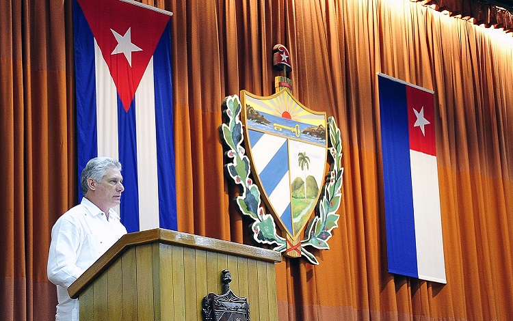 Miguel Díaz-Canel Bermúdez en sesión de la Asamblea Nacional