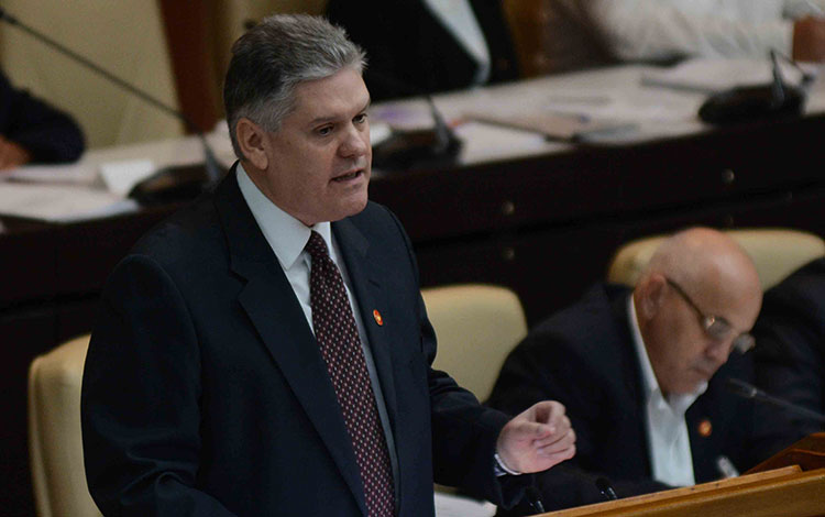 Alejandro Gil, ministro de Economía y Planifacación.