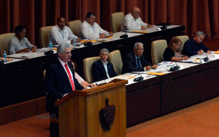 Miguel Díaz-Canel Bermúdez, presidente de la República de Cuba, clausura el Cuarto período de sesiones de la novena legislatura de la Asamblea Nacional del Poder Popular.