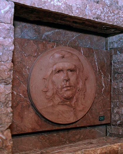 Nicho donde reposan los restos del Che. Nicho donde reposan los restos del Che.