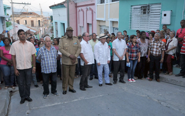 Tributo a Frank País y Raúl Pujol.