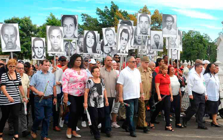 Homenaje a mártires de Barbados.