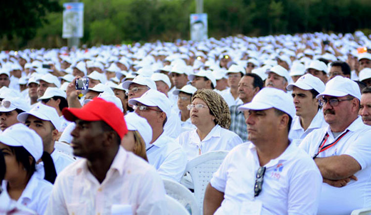 Público en el acto del 10 de octubre de 2018 en La Demajagua.
