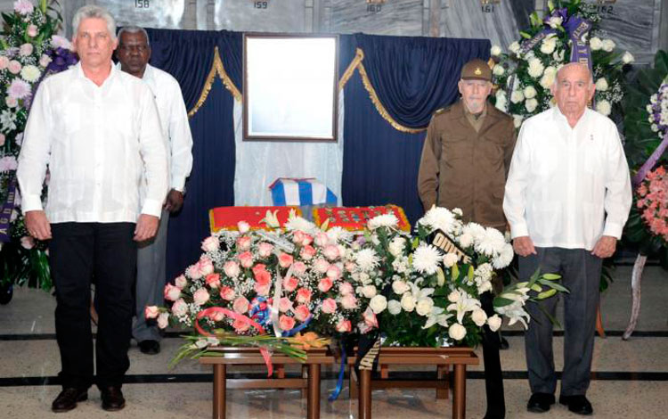Última guardia de honor a José Ramón (el Gallego) Fernández.