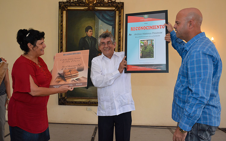 El director del Archivo Histórico, Carlos Santiago Coll Ruiz