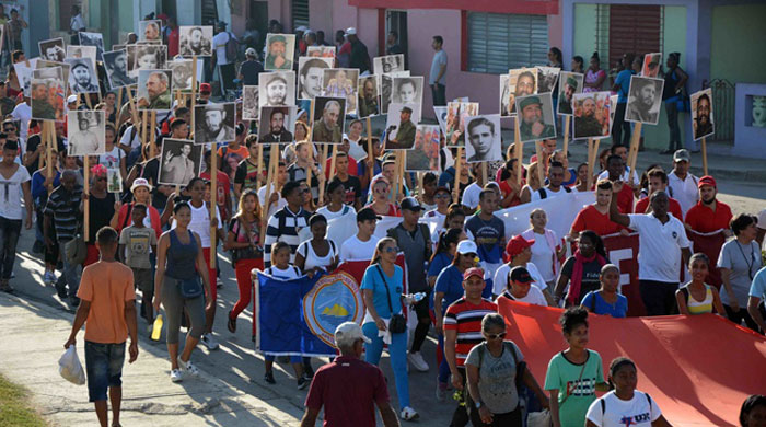 Peregrinación en Santiago de Cuba en honor a Fidel.