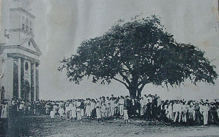 Misa en el lugar fundacional de Santa Clara en 1907. Misa en el lugar fundacional de Santa Clara en 1907.