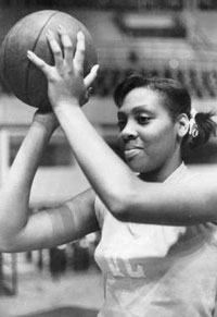 Leonor Borrell, baloncestista cubana.