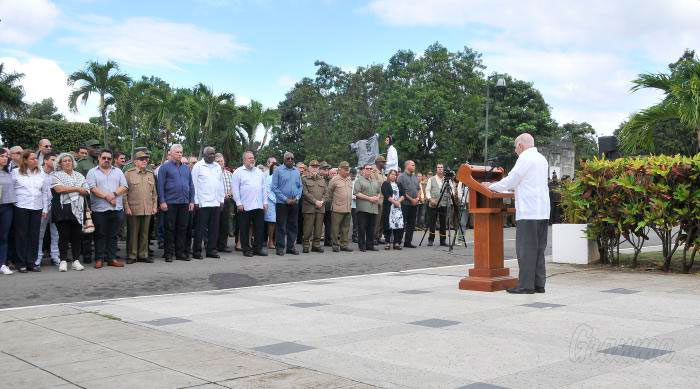 José Ramón Machado Ventura pronuncia palabras de homenaje póstumo a Asela de los Santos Tamayo.