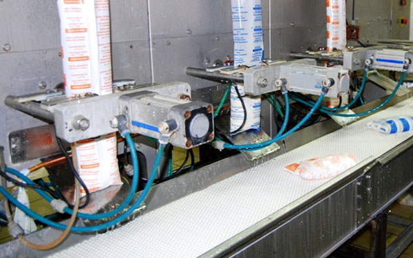 Línea de producción de yogur.