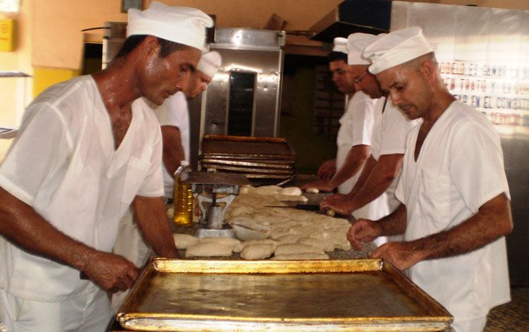 Panadería 13 de Octubre, Camajuaní.