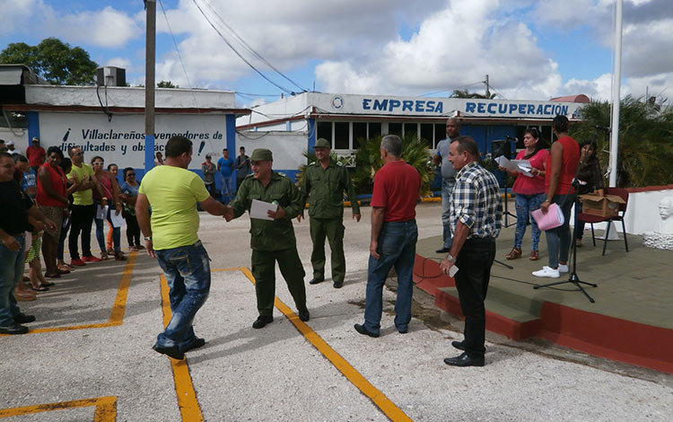 Acto por el aniversario 56 de la Empresa de Recuperación de Materias Primas en Villa Clara.