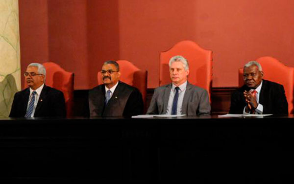 Miguel Díaz-Canel participa en ceremonia de inicio djudiciael año 