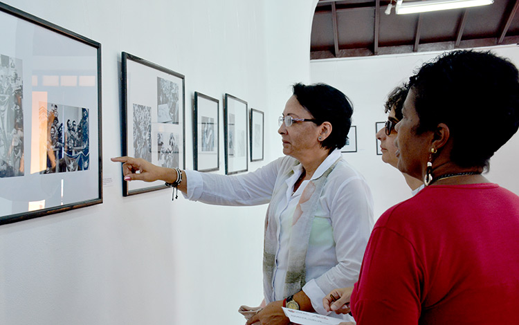 «Siempre Fidel, exposición fotográfica sobre momentos de Fidel en Villa Clara