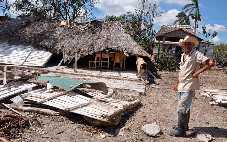 Casa de campesino afectada por el huracán Irma. Casa de campesino afectada por el huracán Irma.