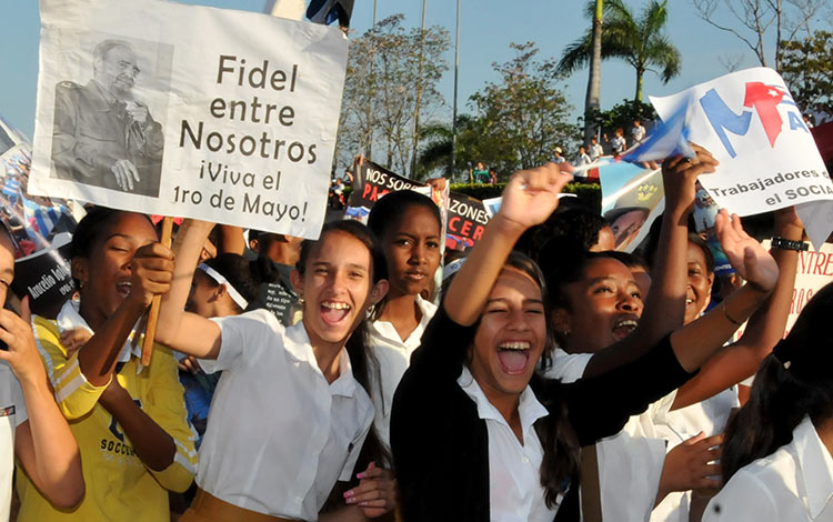 Jóvenes en el Primero de Mayo