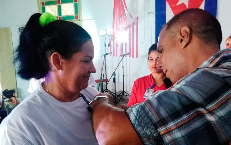 Reconocimiento a trabajadores tabacaleeros de Villa Clara.