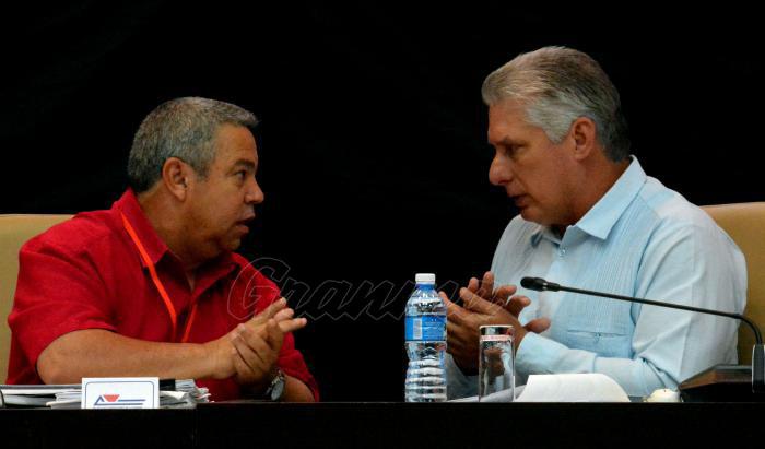 Miguel Díaz-Canel y Ulises Guilarte de Nacimiento