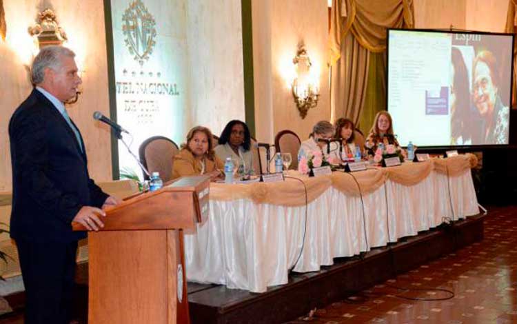 Díaz-Canel durante la inauguración de encuentro regional sobre la mujer