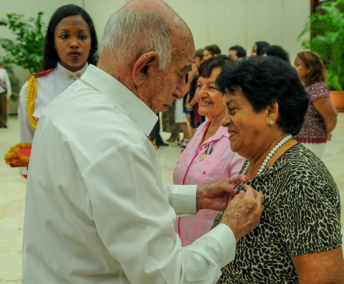 Nemesia obtuve Distinción 23 de Agosto