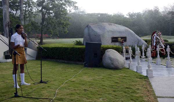 Homenaje a Vilma Espí­n en Segundo Frente