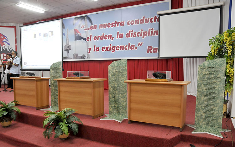 Reunión del programa Villa Clara con todos.