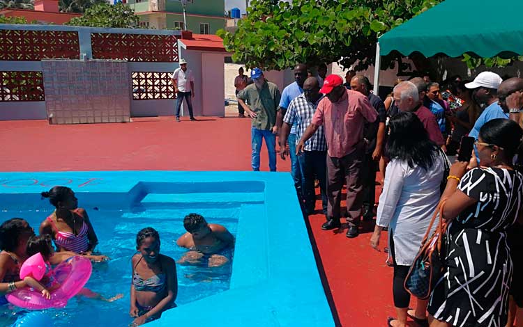 Recorrido de Salvador Valdés Mesa , Primer Vicepresidente de los Consejos de Estado y de Ministros