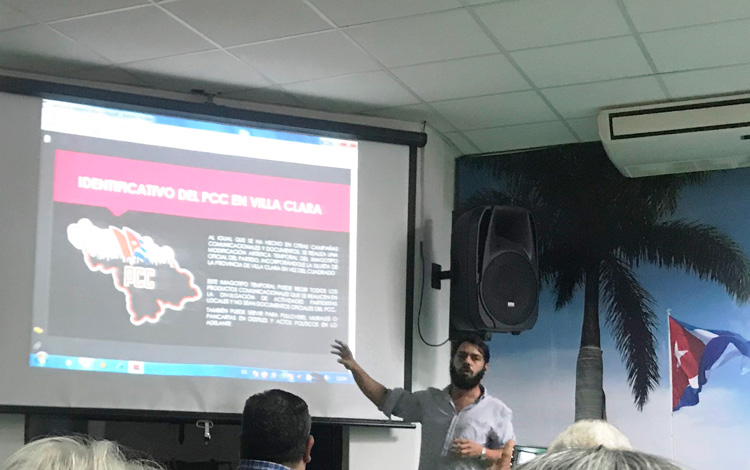 Presentación de la estrategia comunicativa en el Comité Provincial del Partido.