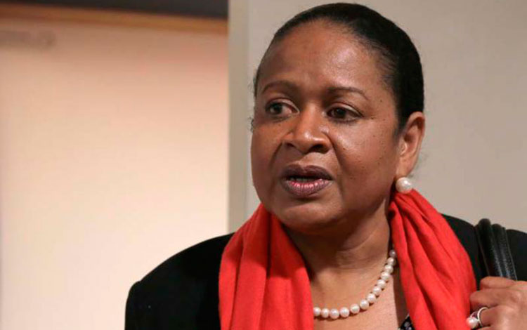 June Soomer, secretaria general de la AEC.