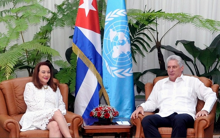 Díaz-Canel junto a la Presidenta de la Asamblea General de la ONU