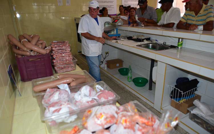 Puesto de Pescavilla en Villa Clara Puesto de Pescavilla en Villa Clara