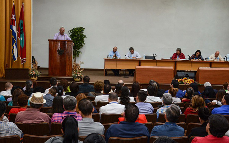 Presidente de Cuba, Miguel Díaz-Canel, interviene en balance anual del ICRT.