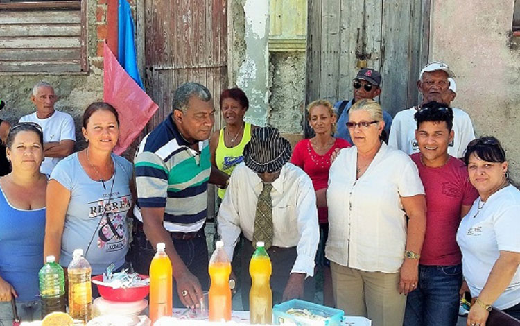 Cumpleaños 100 de Filiberto Casamayor Llanes, en el Condado, Santa Clara, Villa Clara, Cuba.