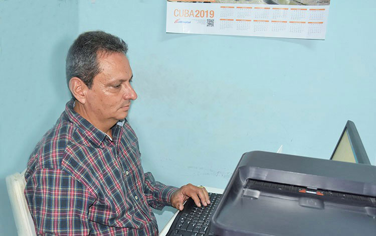 Dr. Vladimir Núñez Caraballo, specialista principal en contaminación atmosférica del Centro Meteorológico Provincial (CMP).