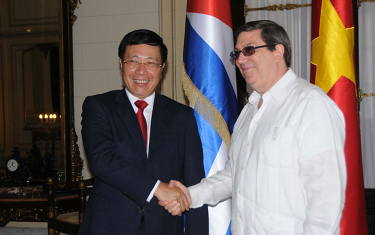 Canciller de Cuba y Vietnam, Bruno Rodríguez y Phan Binh Minh, respectivamente.