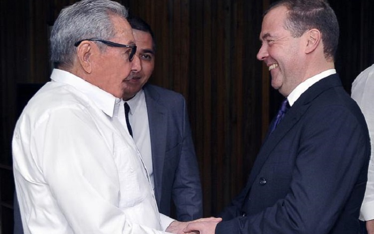 Recibió Raúl a Medvedev