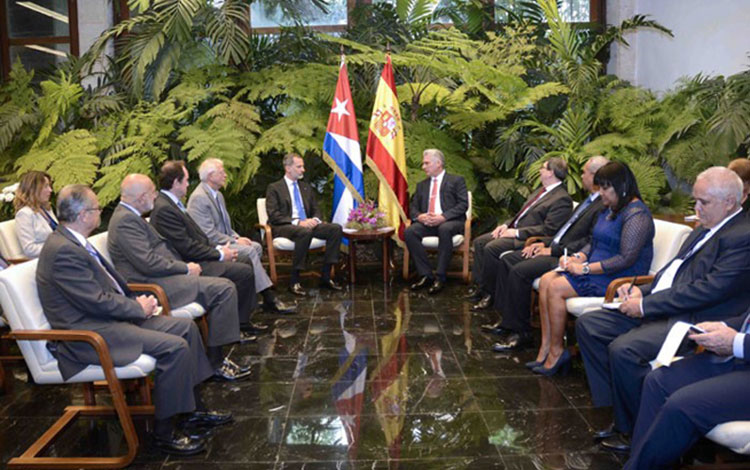 Delegaciones de Cuba y España en encuentro de Miguel Dí­az-Canel y Felipe VI