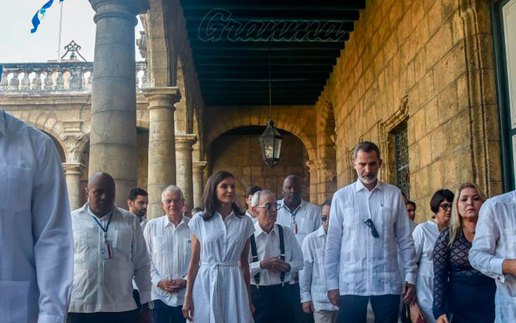 Reyes de España, Felipe VI y Letizia, recorren el Museo de los Capitanes Generales, en La Habana Vieja.