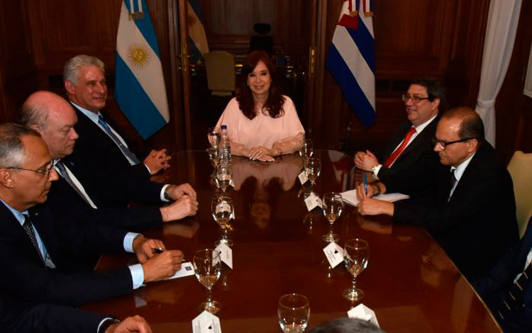 Reunión de la parte cubana con Cristina Fernández