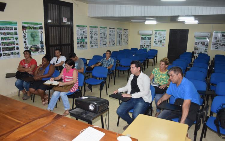 Equipo de prensa de Vanguardia, Villa CLara Equipo de prensa de Vanguardia, Villa CLara