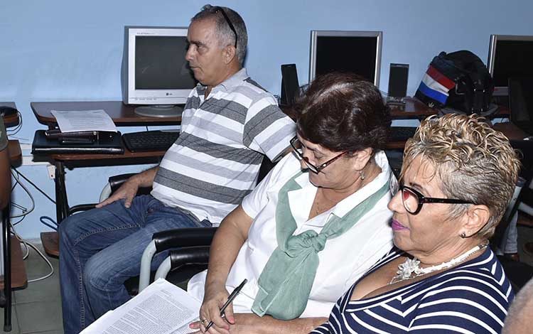 Foro debate sobre el Trabajo por Cuenta Propia Foro debate sobre el Trabajo por Cuenta Propia